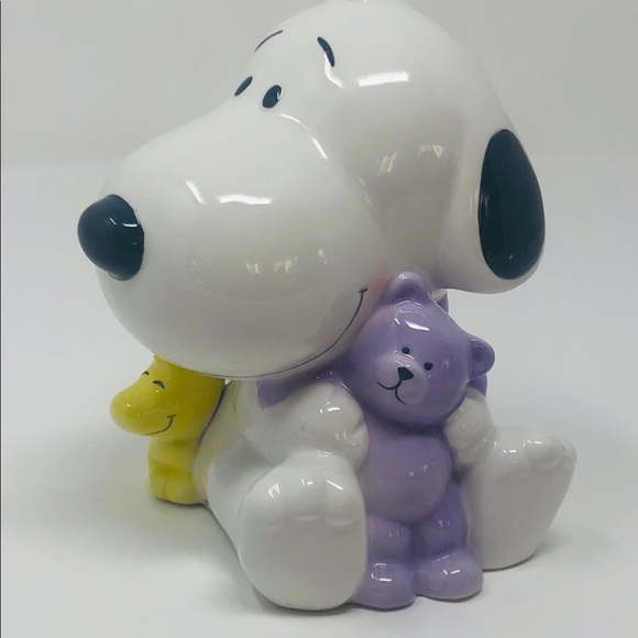 None Other - “Snoopy and friends” Bank